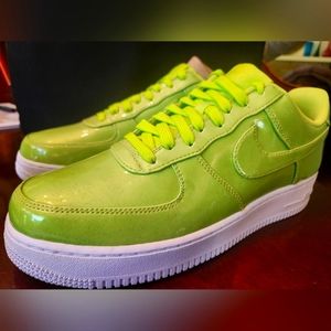 NIKE AIR FORCE 1 Neon Green Mens 10.5